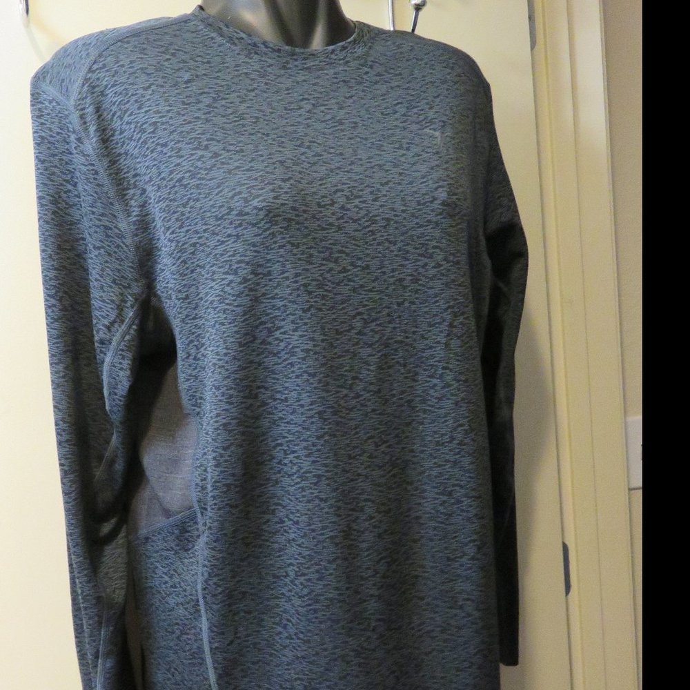 OLD NAVY ACTIVE * GO DRY * top * LARGE * unisex